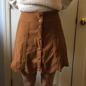 Lovely tan skirt
